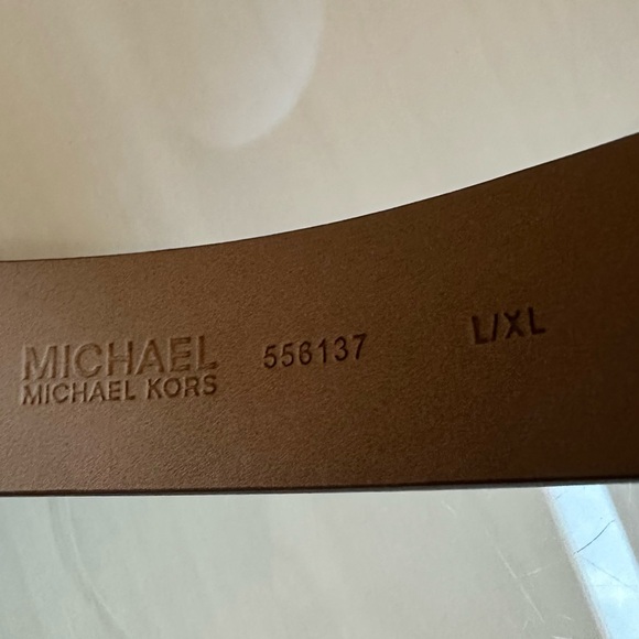 Michael Kors waist purse (wallet, Fannie pack) , size L/XL - Picture 5 of 6